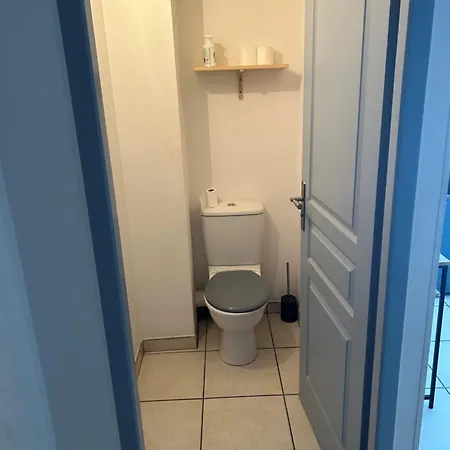 Apartment 4 Pers Avec Parking Clim Dans Res Securise Perpignan
