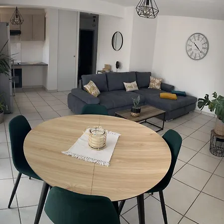 Apartment 4 Pers Avec Parking Clim Dans Res Securise