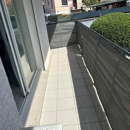 Apartment 4 Pers Avec Parking Clim Dans Res Securise